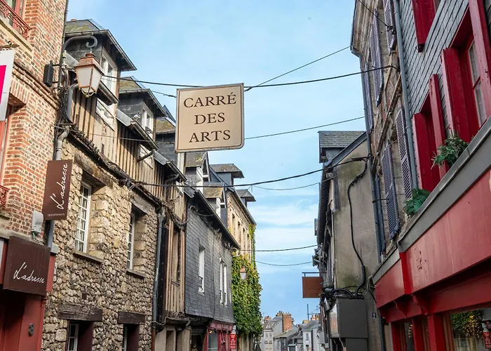 La Mondaine - Idealement Situe, Charme